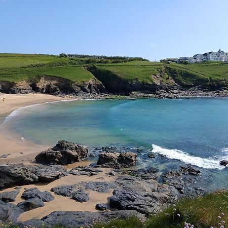 The Mounts Bay Inn Mullion Bagian luar foto