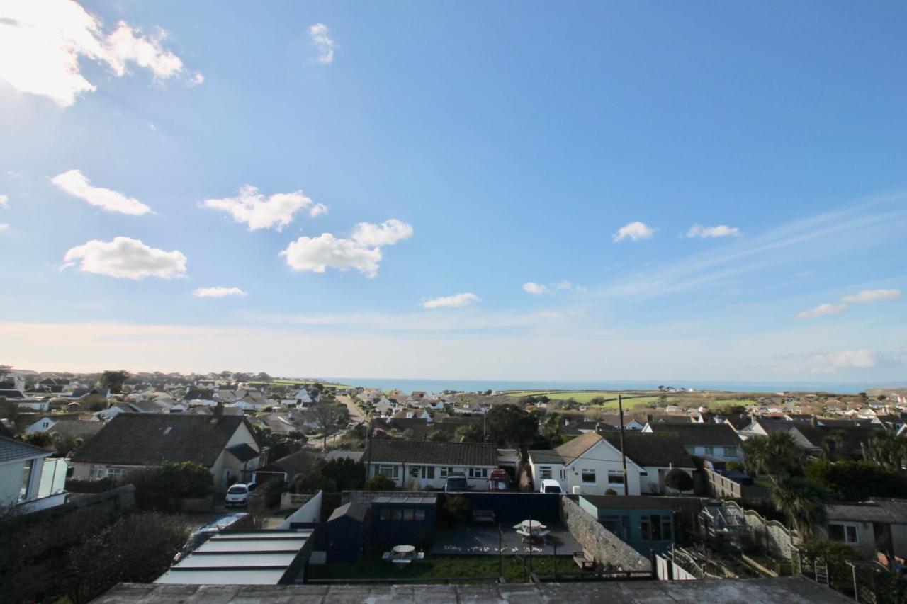 The Mounts Bay Inn Mullion Bagian luar foto