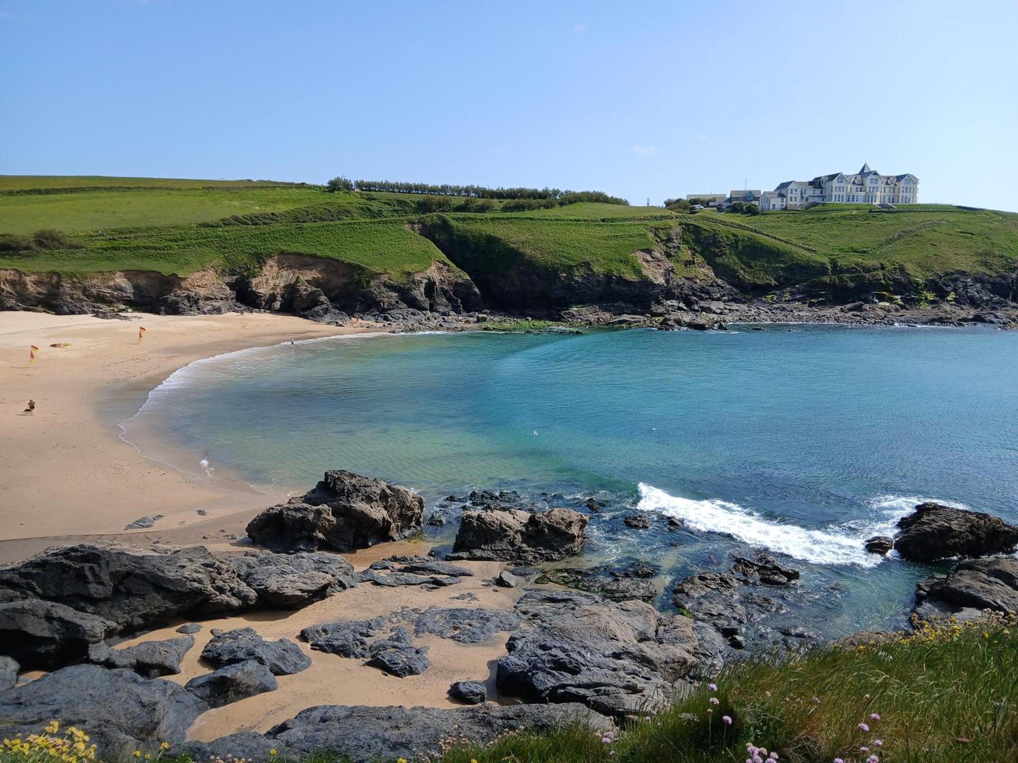 The Mounts Bay Inn Mullion Bagian luar foto