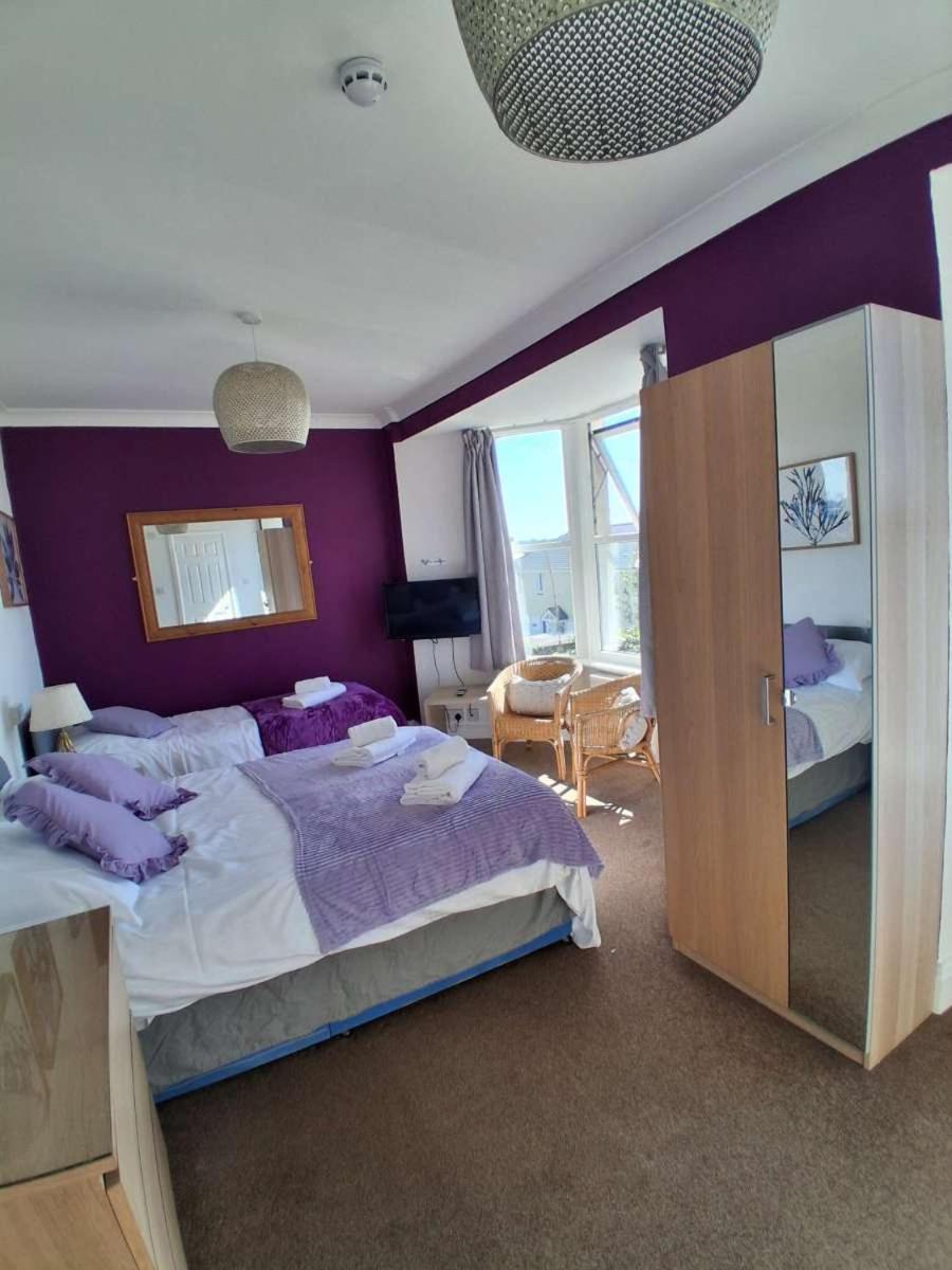The Mounts Bay Inn Mullion Bagian luar foto